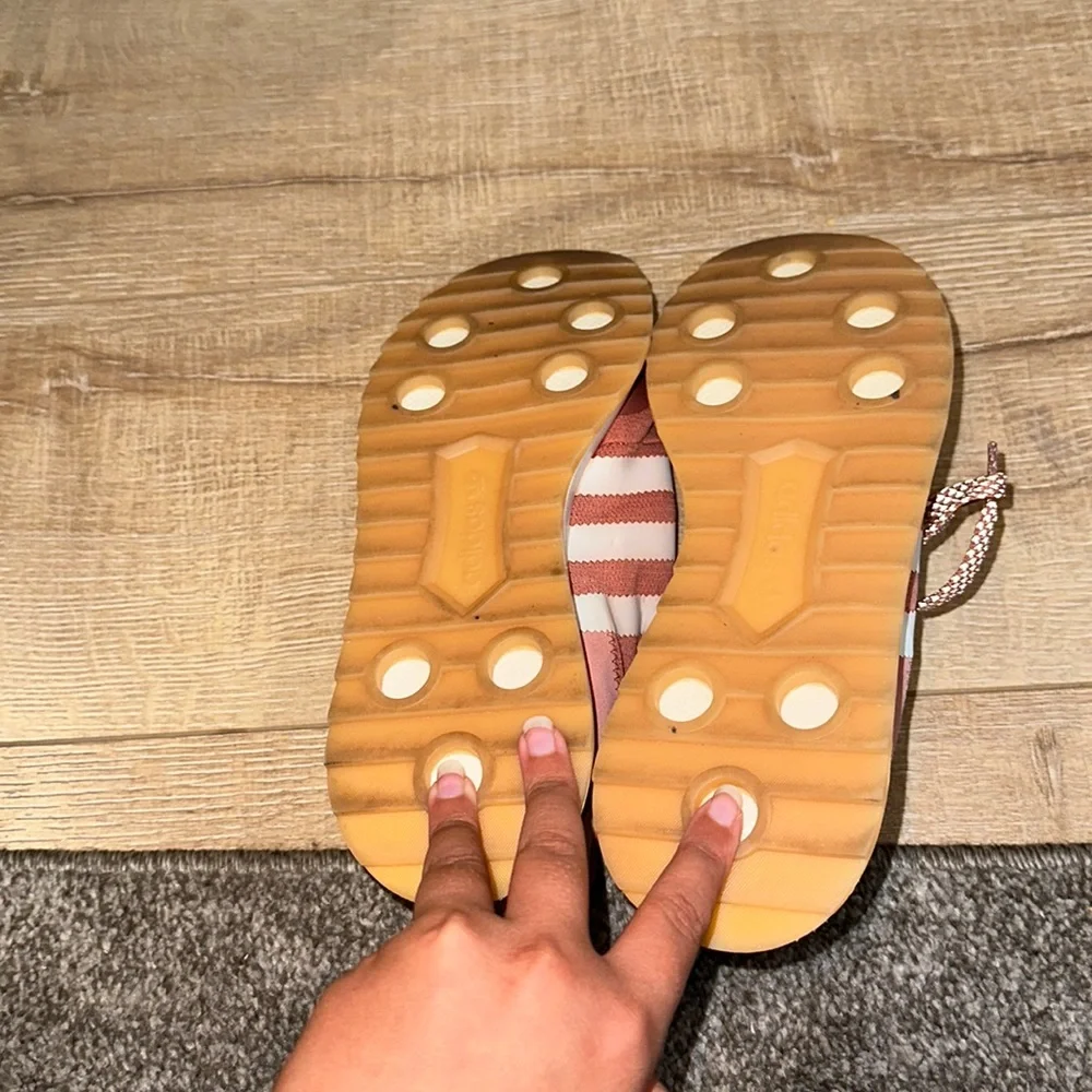 adidas‎ pink white kids 6.5 - Picture 3 of 3